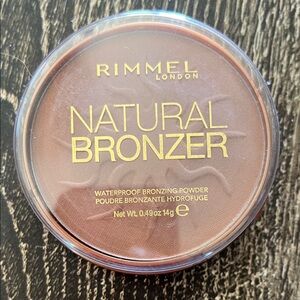 Rimmel London Bronze Water Powder
